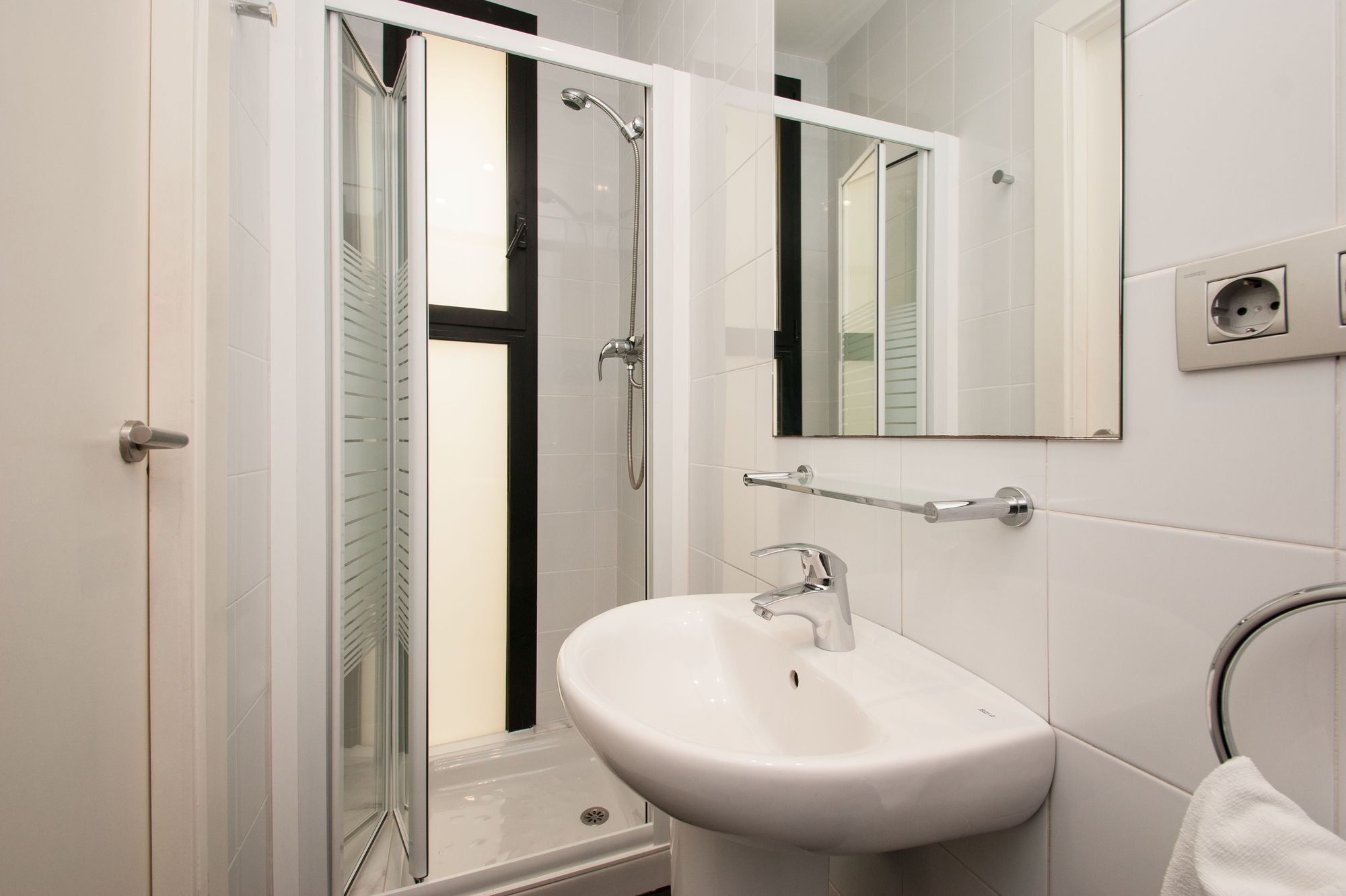 Ssg Liceo Appartement Barcelone